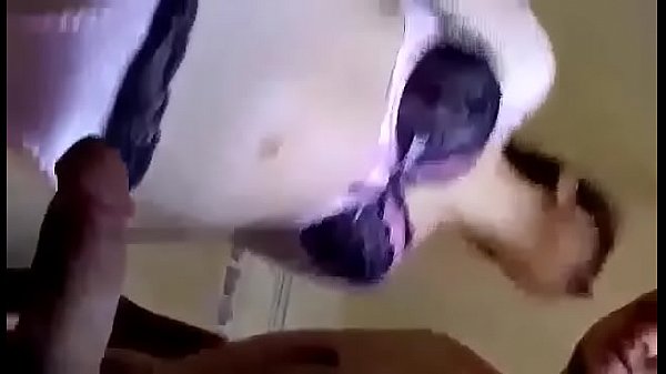 اباء يتبادلون بنات