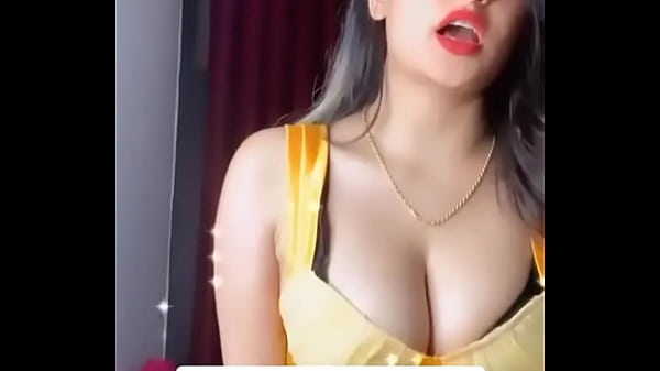 Sassy Poonam Open Boobs